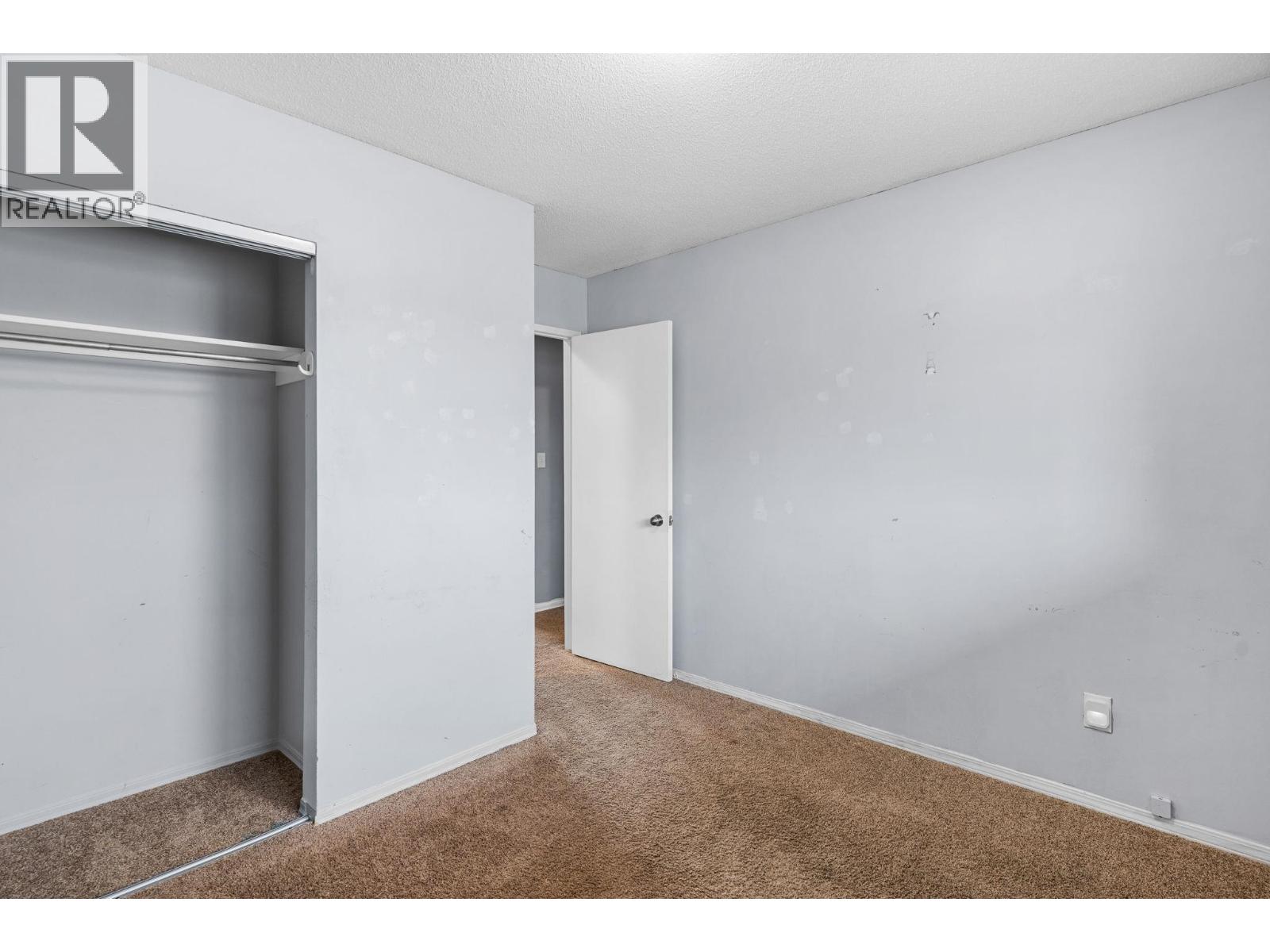  2641 Springfield Road, Kelowna