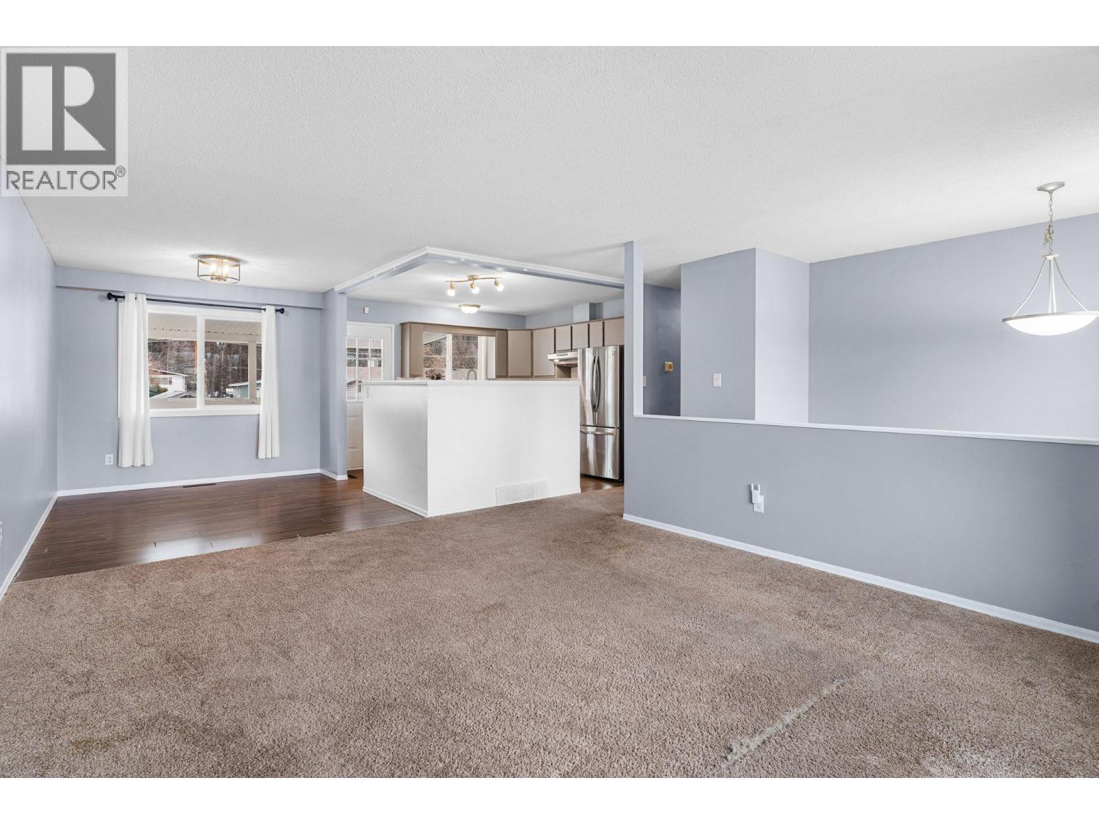  2641 Springfield Road, Kelowna