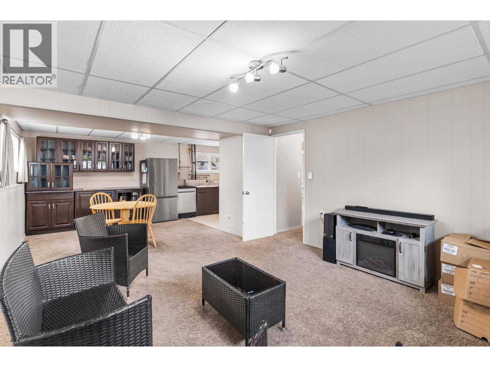  2641 Springfield Road, Kelowna