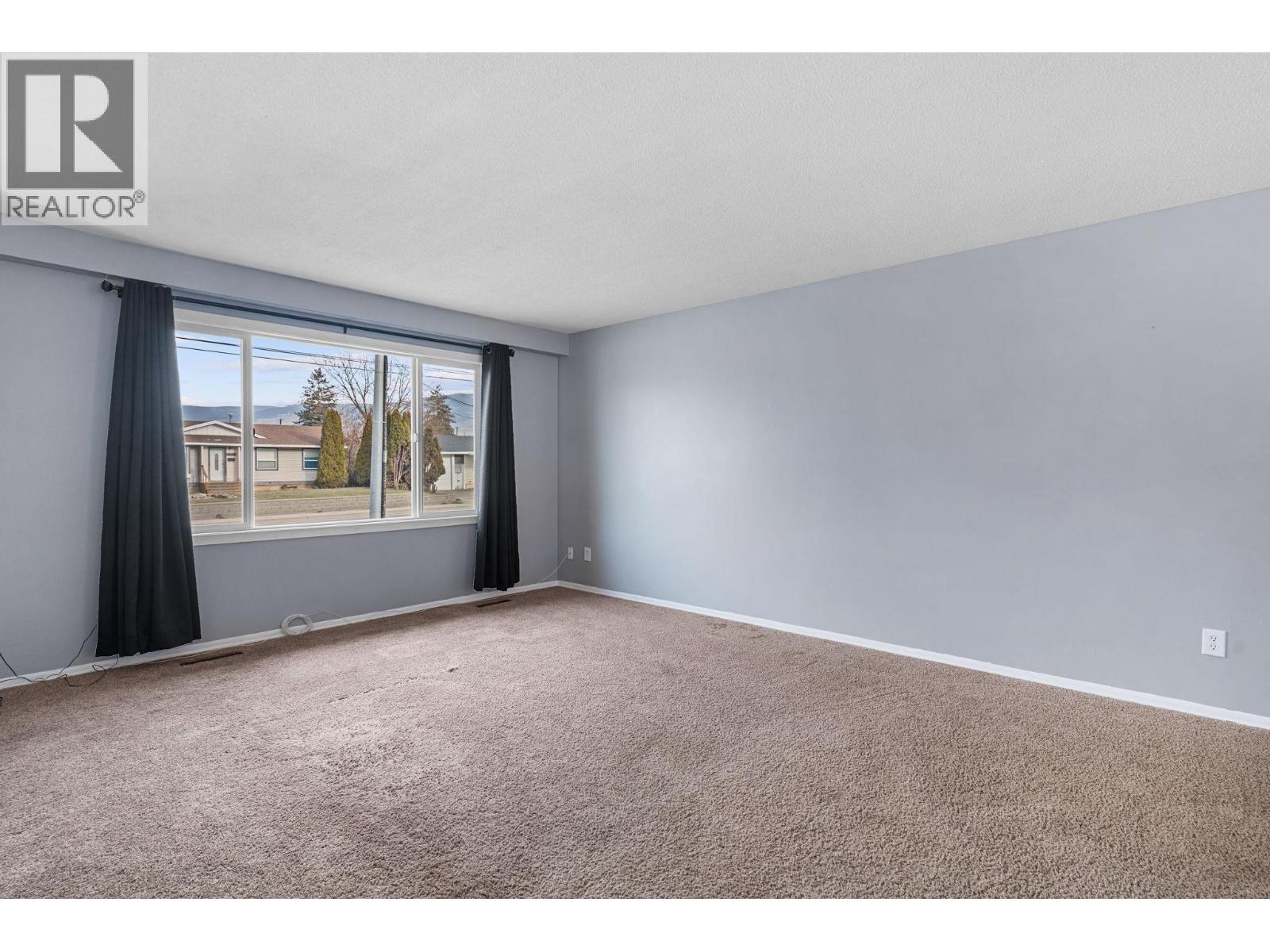  2641 Springfield Road, Kelowna