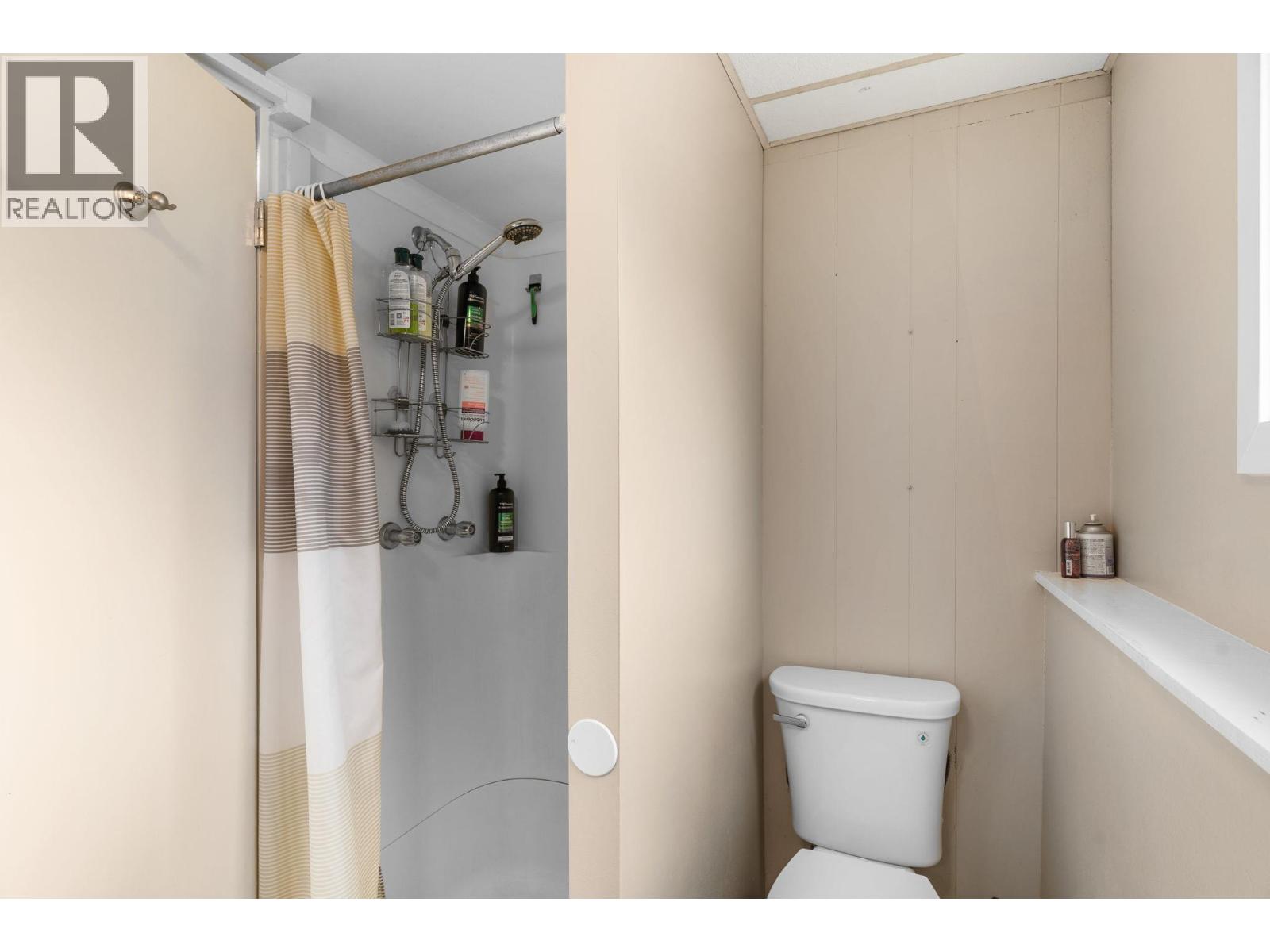  2641 Springfield Road, Kelowna