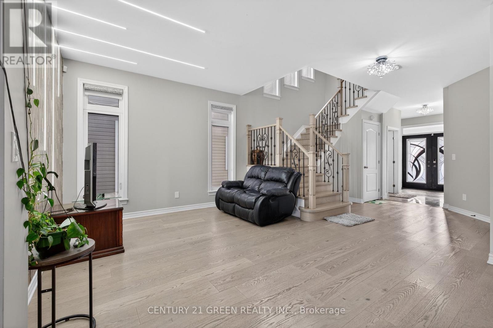 645 GWEN AVENUE - 12