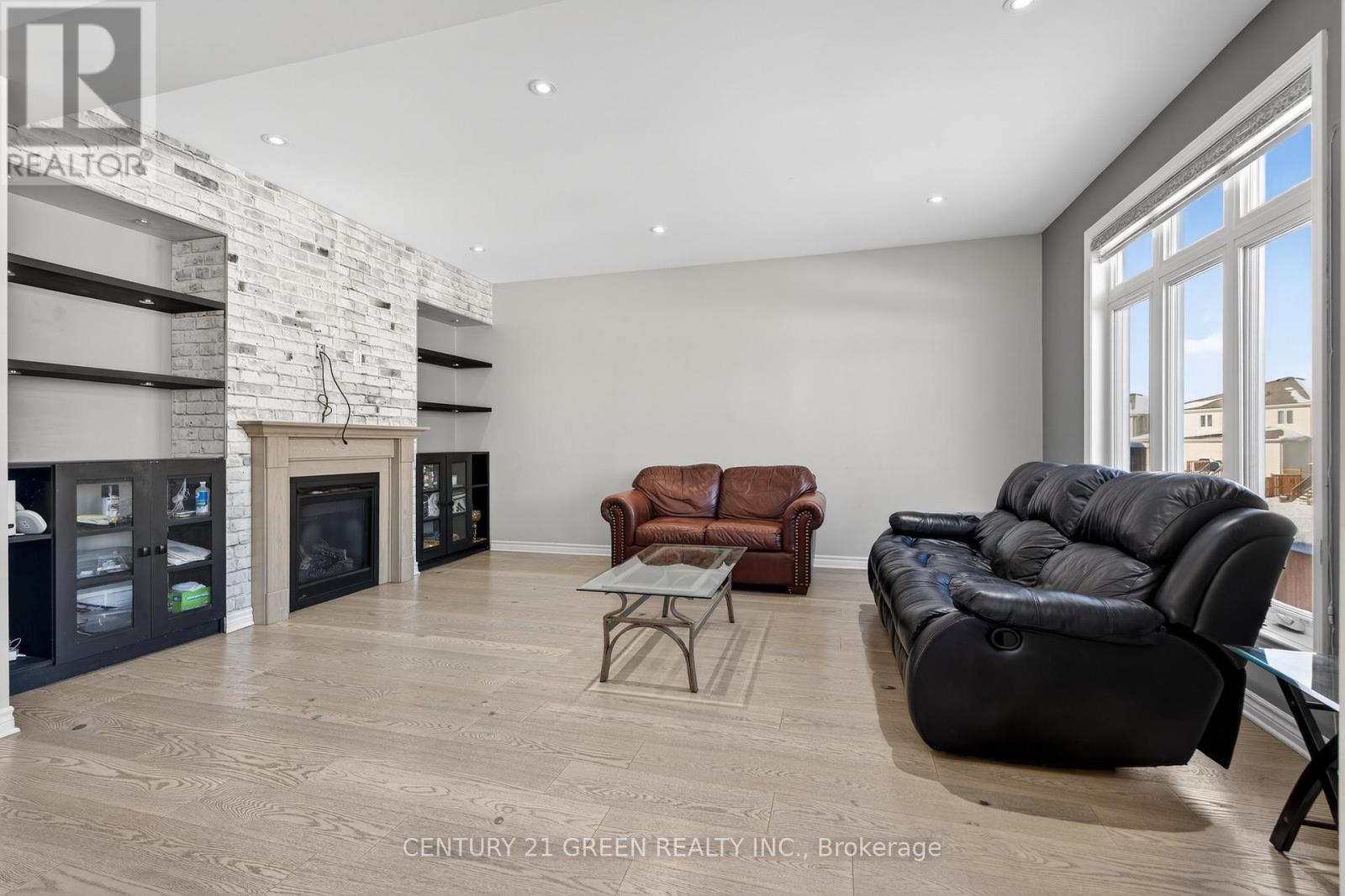 645 GWEN AVENUE - 17