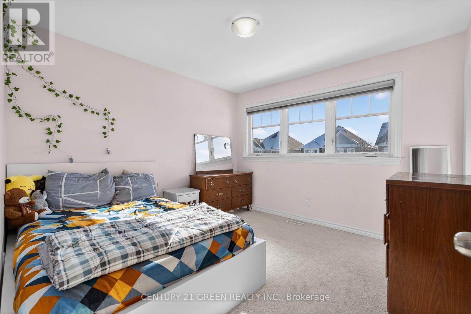 645 GWEN AVENUE - 18