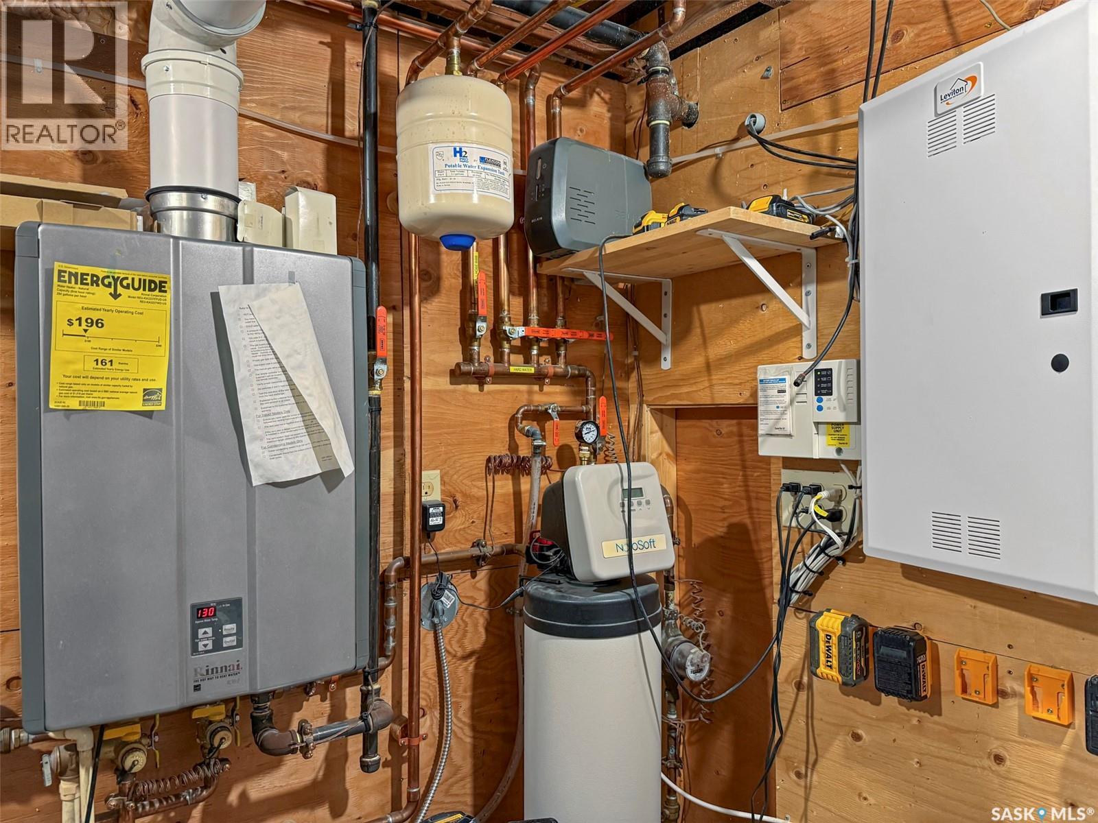 Single Family House for Sale in  Sidney STREET E Swift Current 