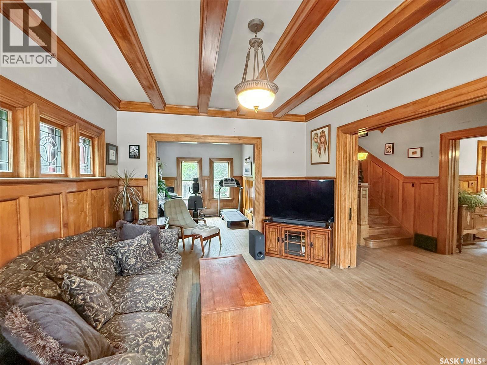 Single Family House for Sale in  Sidney STREET E Swift Current 