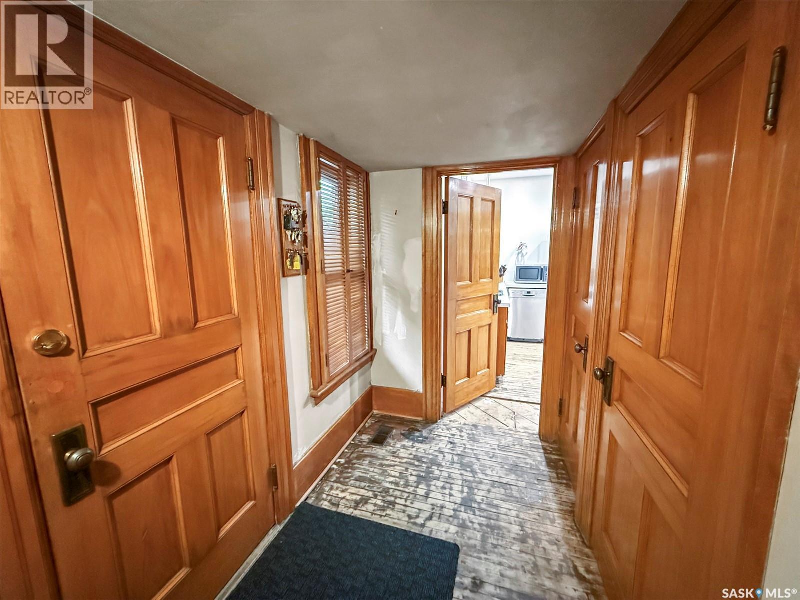 Single Family House for Sale in  Sidney STREET E Swift Current 