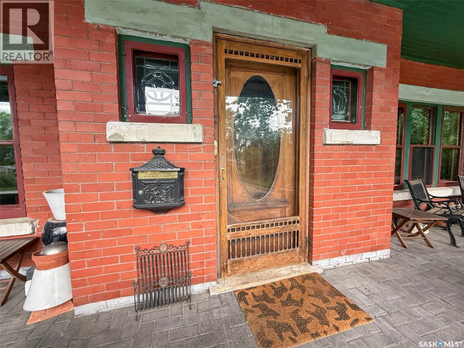 Single Family House for Sale in  Sidney STREET E Swift Current 