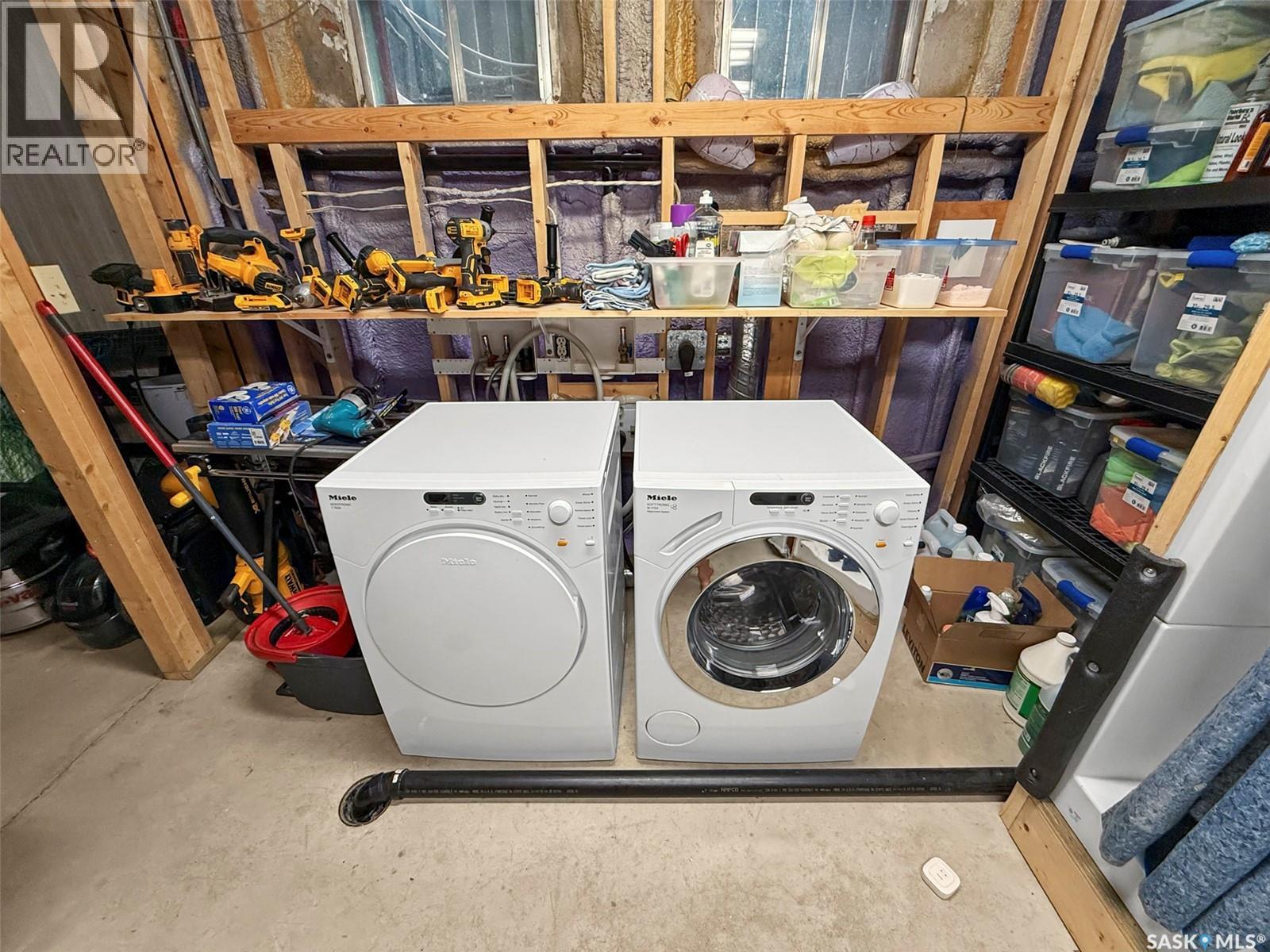 Single Family House for Sale in  Sidney STREET E Swift Current 