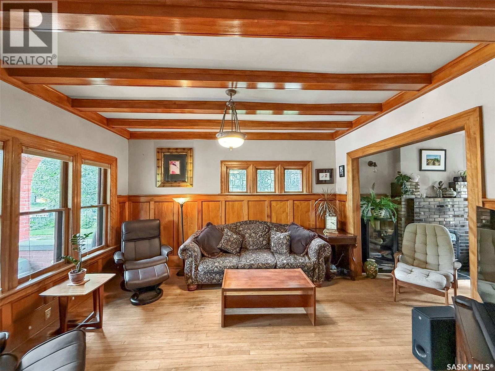 Single Family House for Sale in  Sidney STREET E Swift Current 