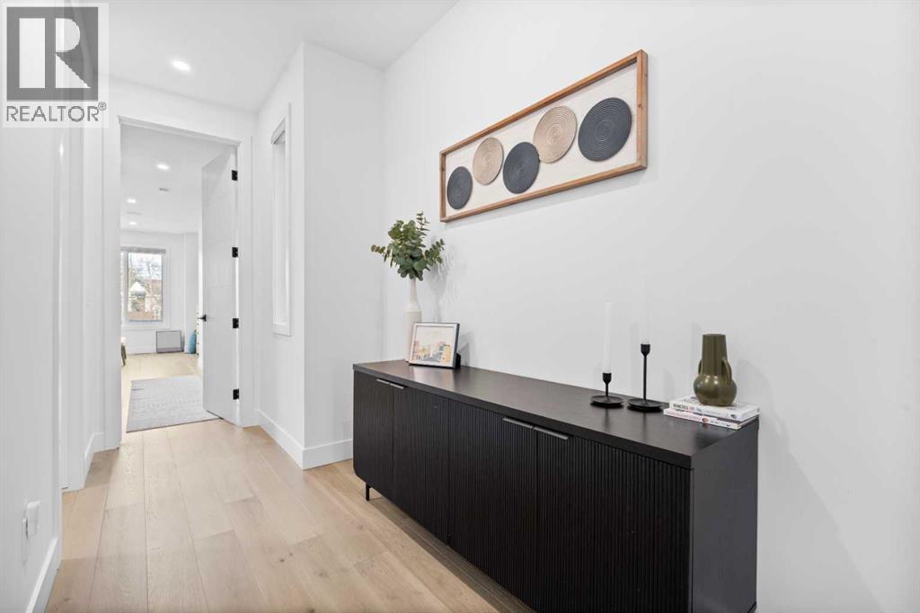 Single Family House for Sale in   Avenue SW Altadore Calgary 