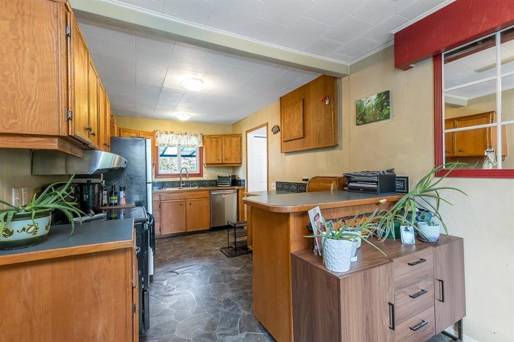 33581 DEWDNEY TRUNK ROAD, Mission