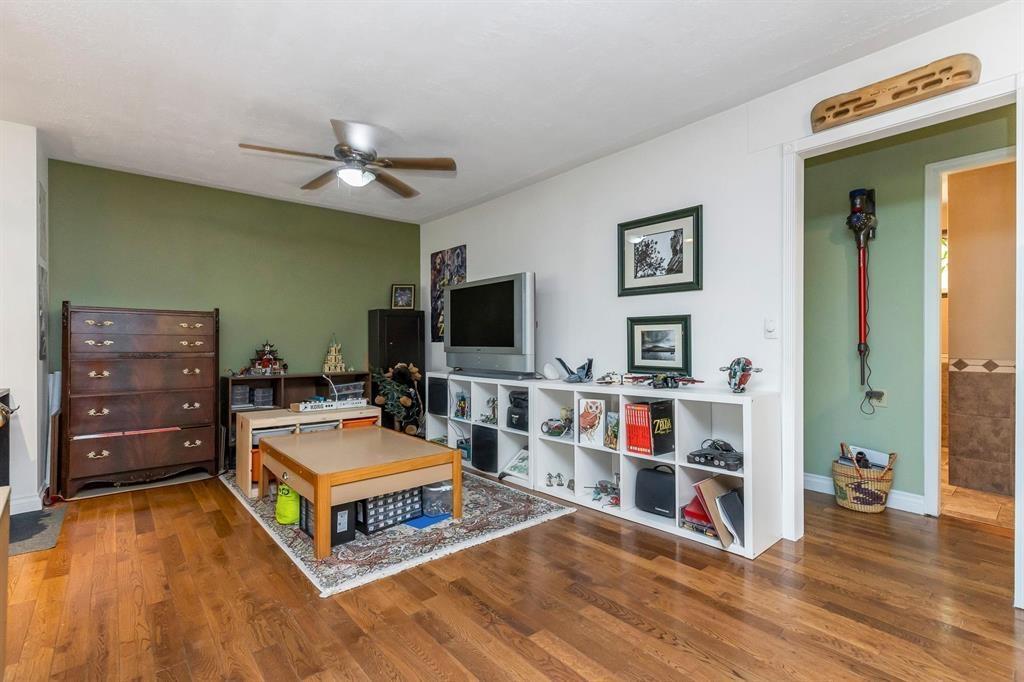 33581 DEWDNEY TRUNK ROAD, Mission