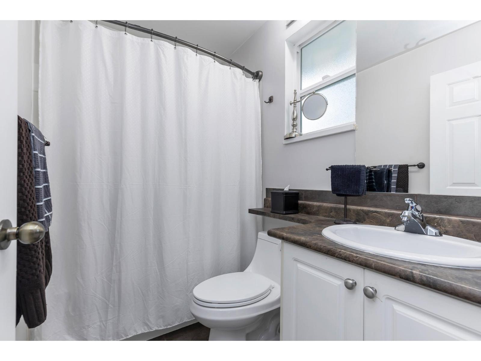 33581 DEWDNEY TRUNK ROAD, Mission