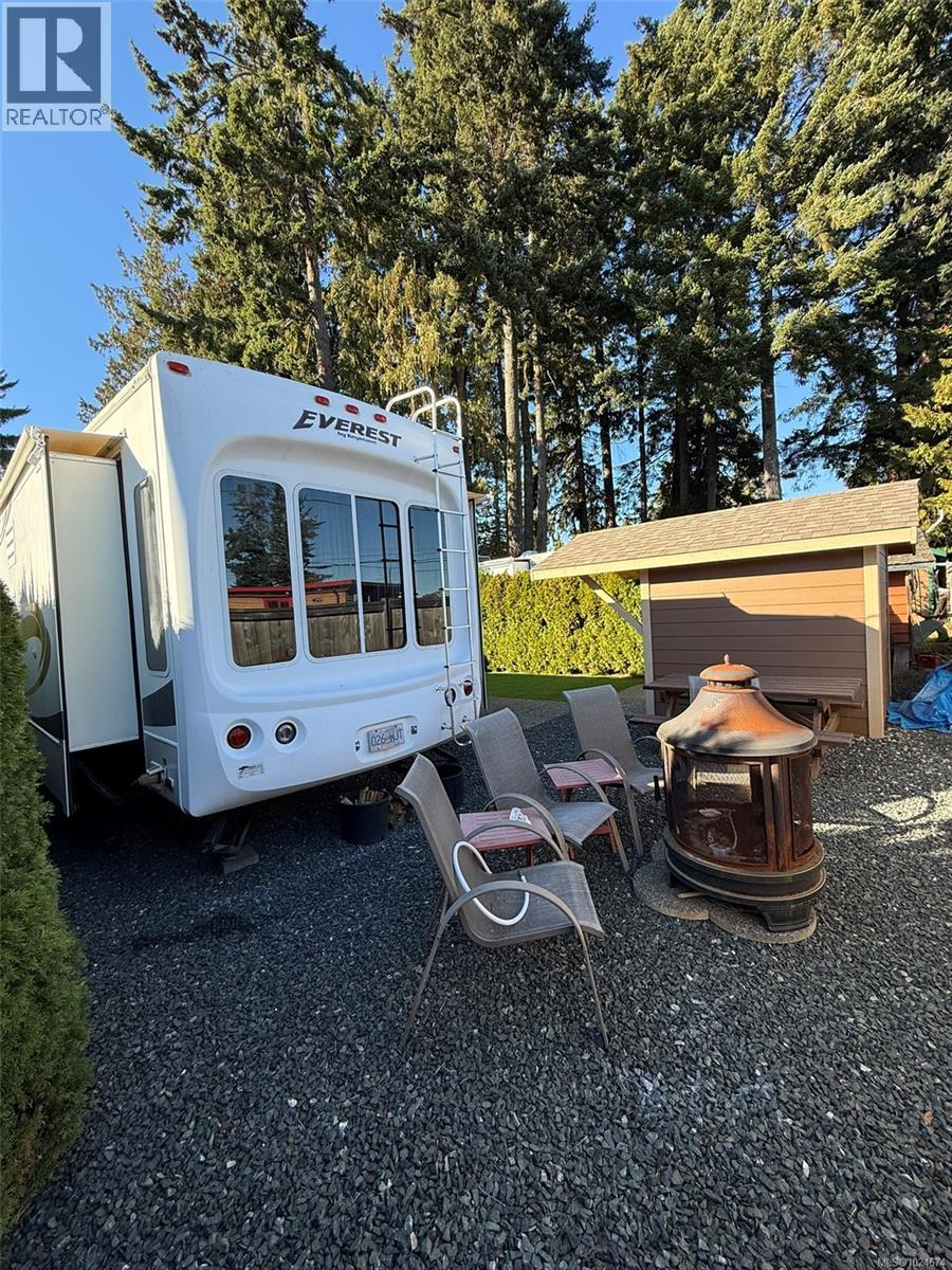 44 6050 island Hwy, Qualicum Beach