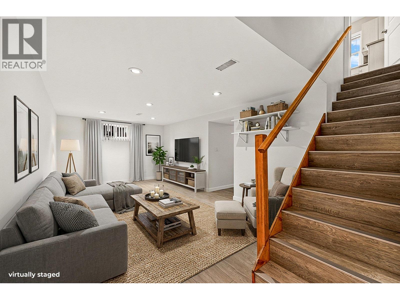  932-930 Lawson Avenue, Kelowna