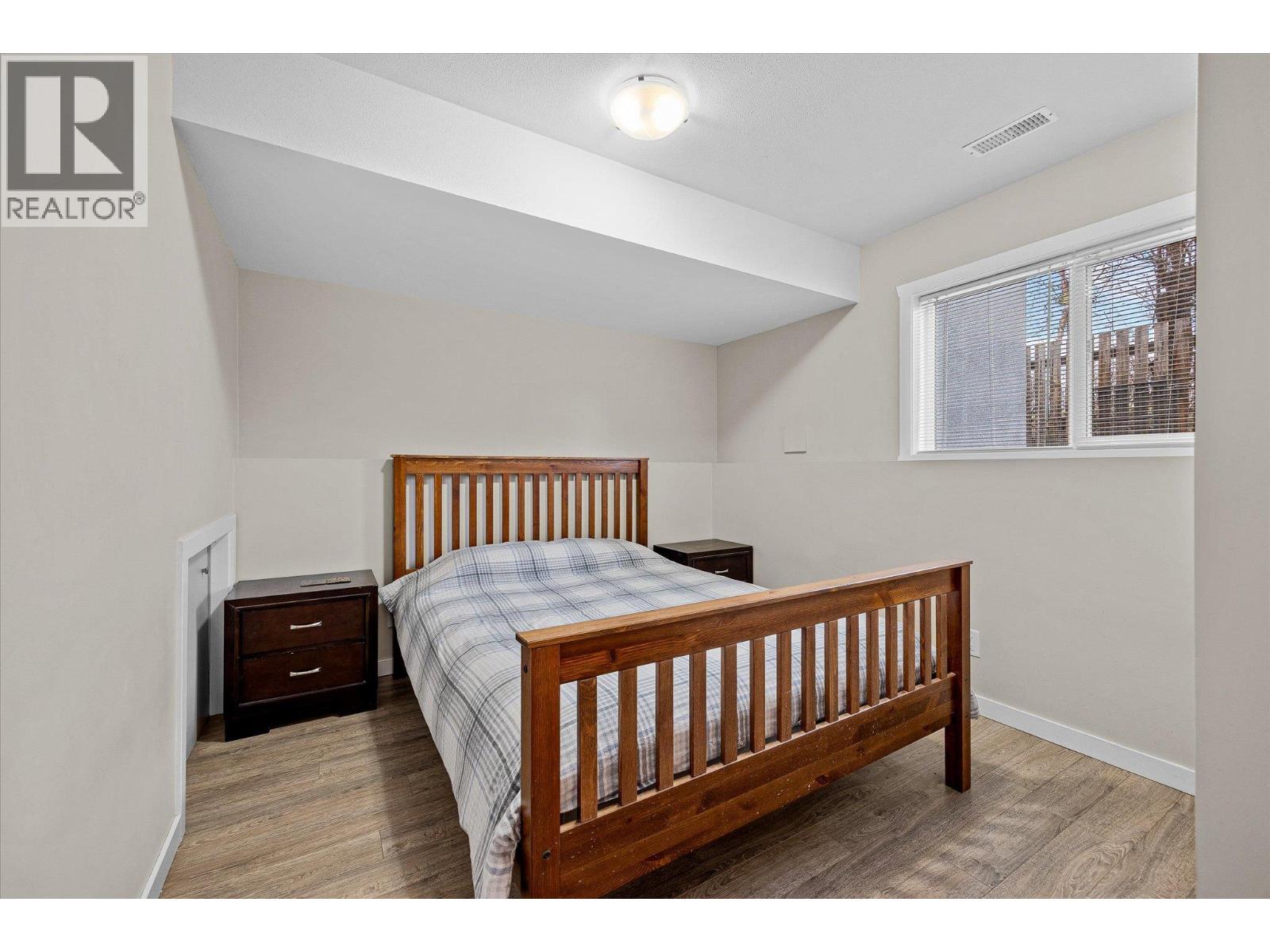  932-930 Lawson Avenue, Kelowna