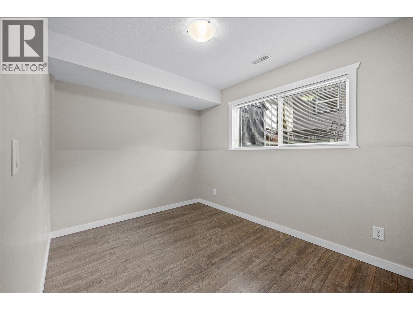  932-930 Lawson Avenue, Kelowna