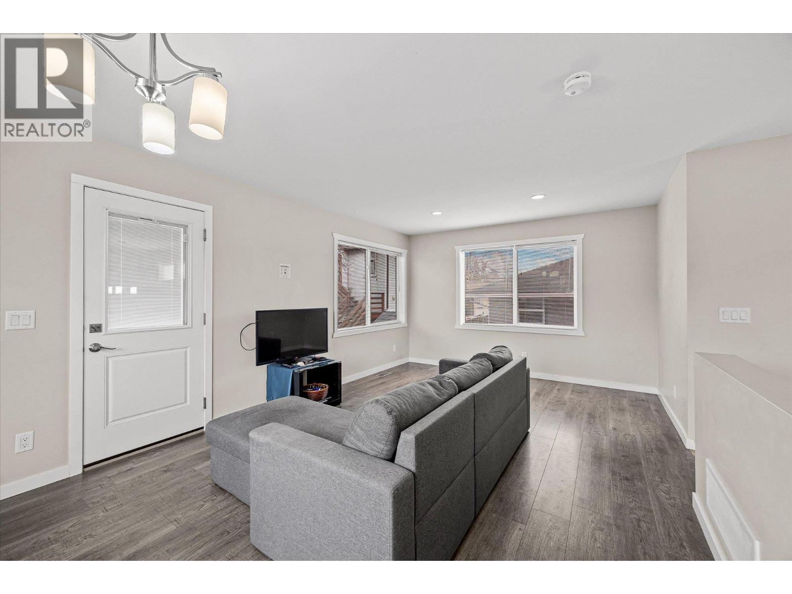  932-930 Lawson Avenue, Kelowna