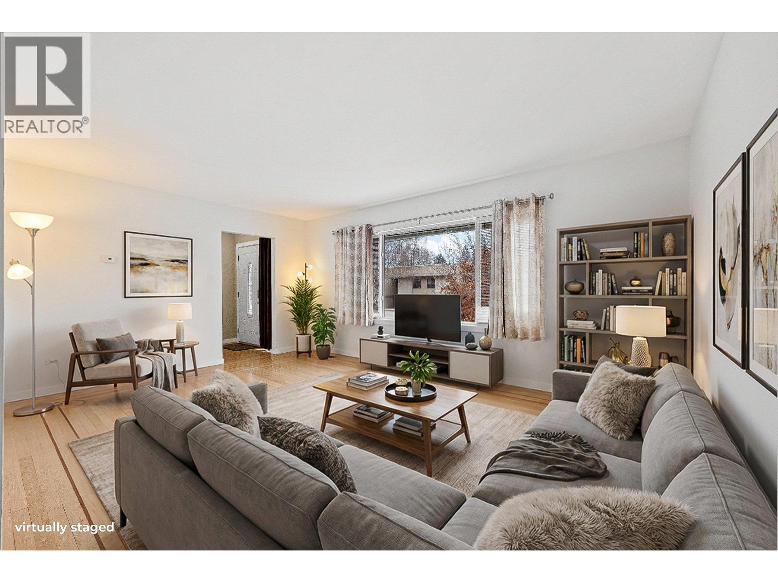  932-930 Lawson Avenue, Kelowna