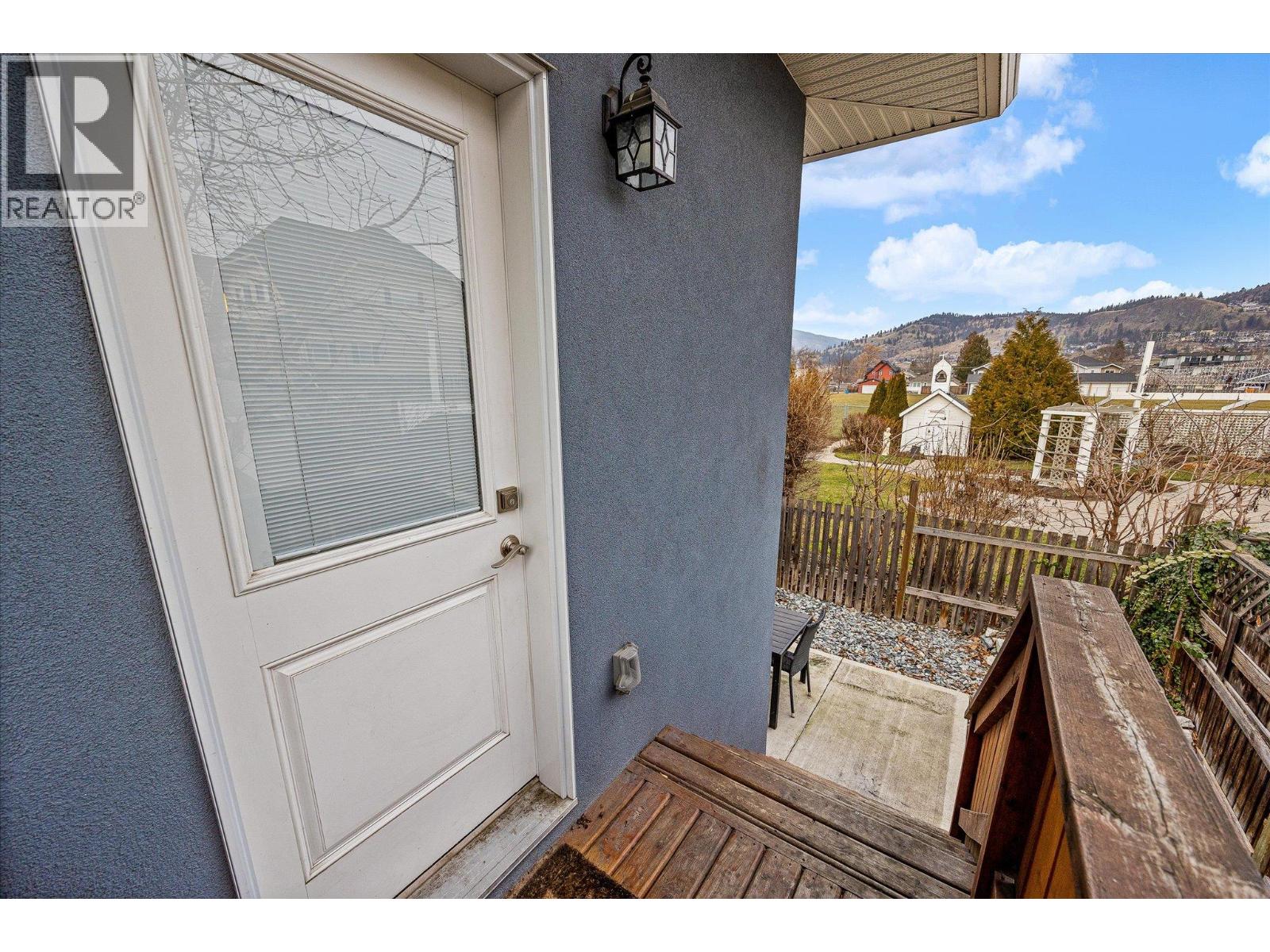  932-930 Lawson Avenue, Kelowna