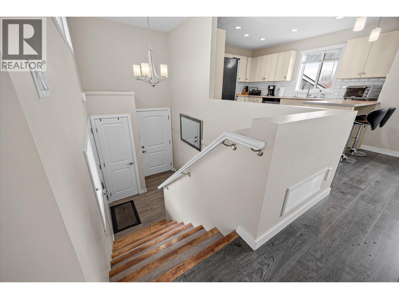  932-930 Lawson Avenue, Kelowna