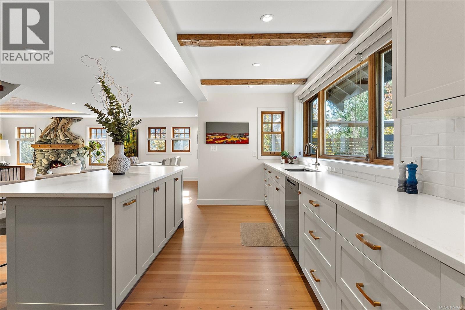  614 Monterey Avenue, Oak Bay