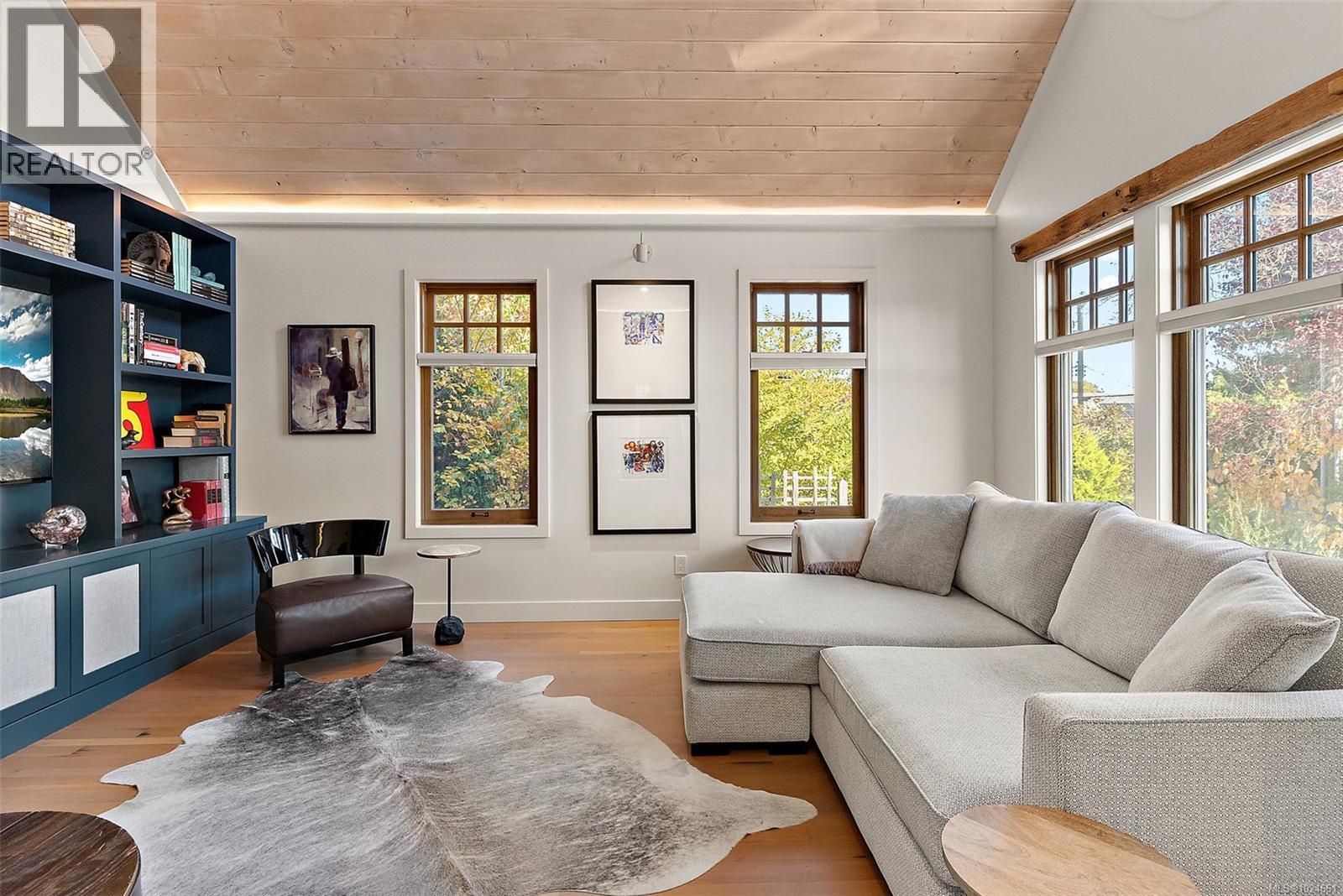  614 Monterey Avenue, Oak Bay