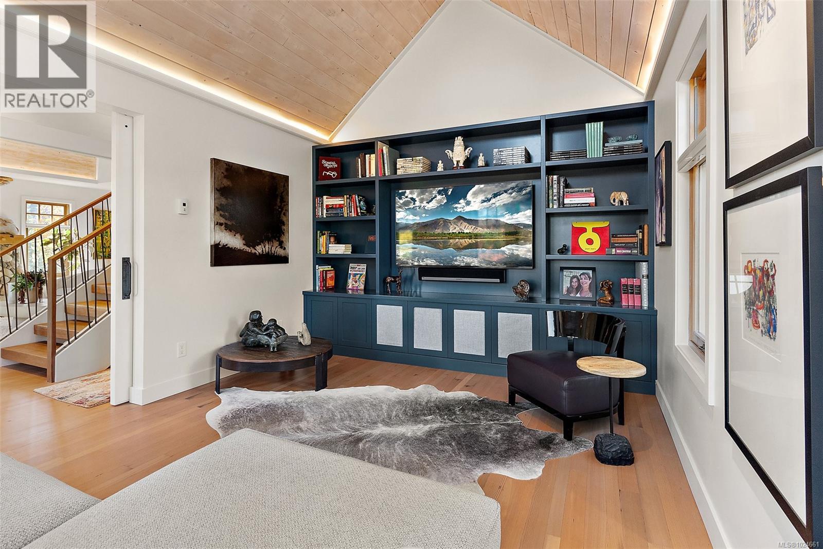  614 Monterey Avenue, Oak Bay