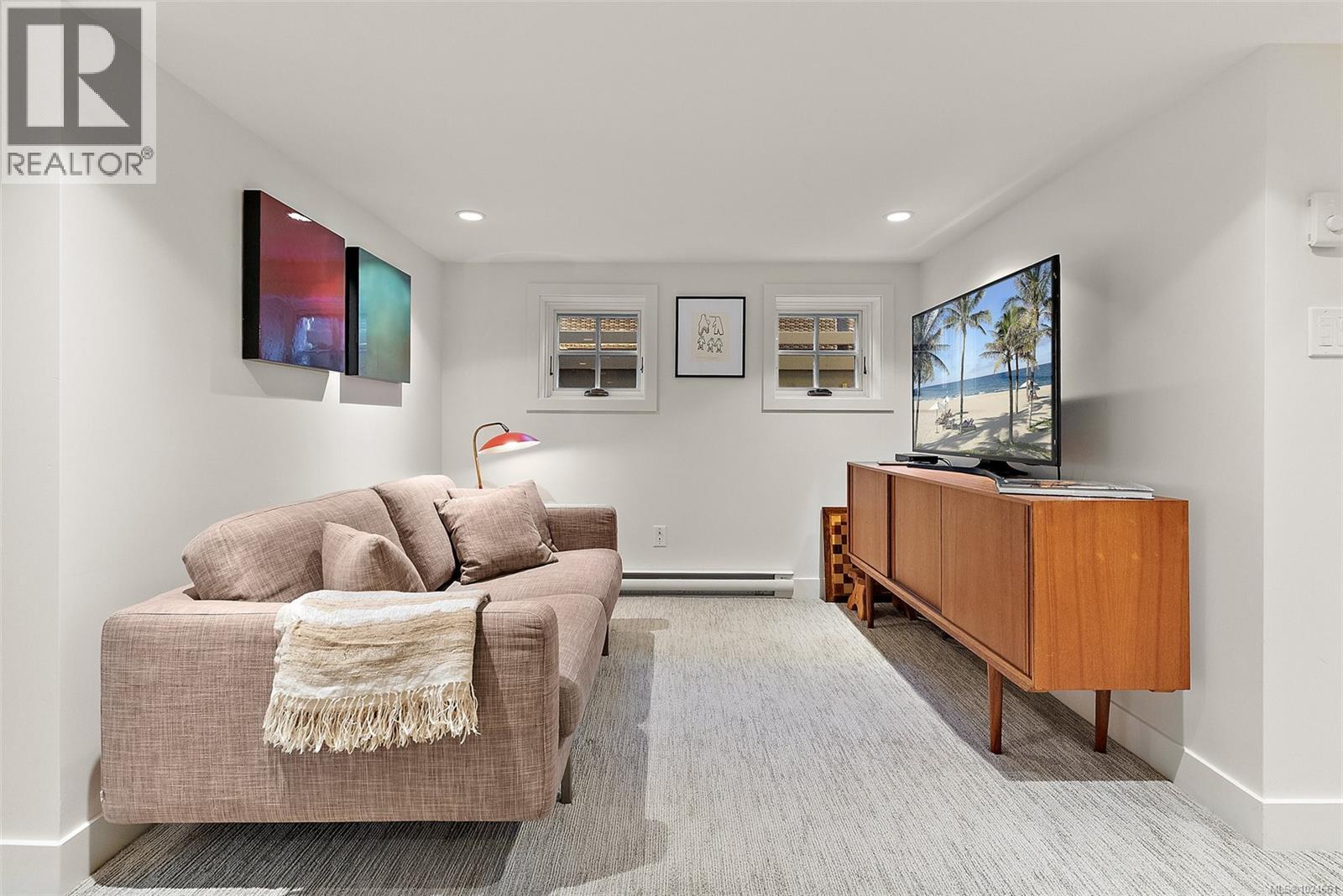  614 Monterey Avenue, Oak Bay