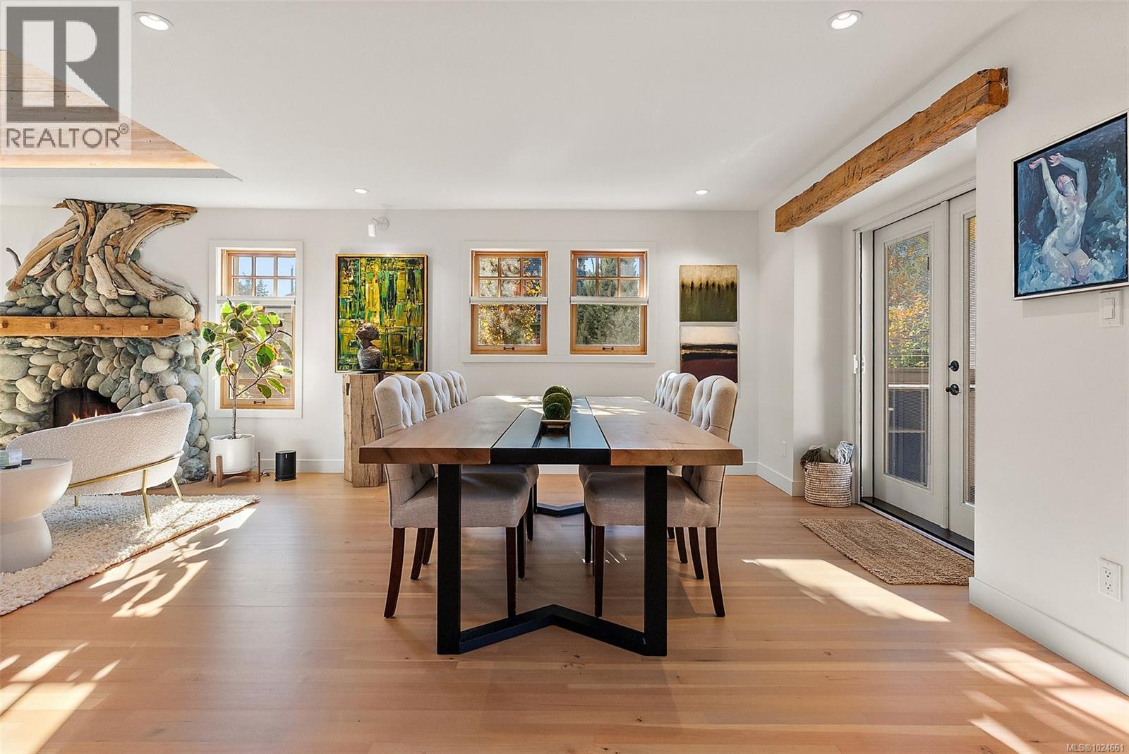  614 Monterey Avenue, Oak Bay