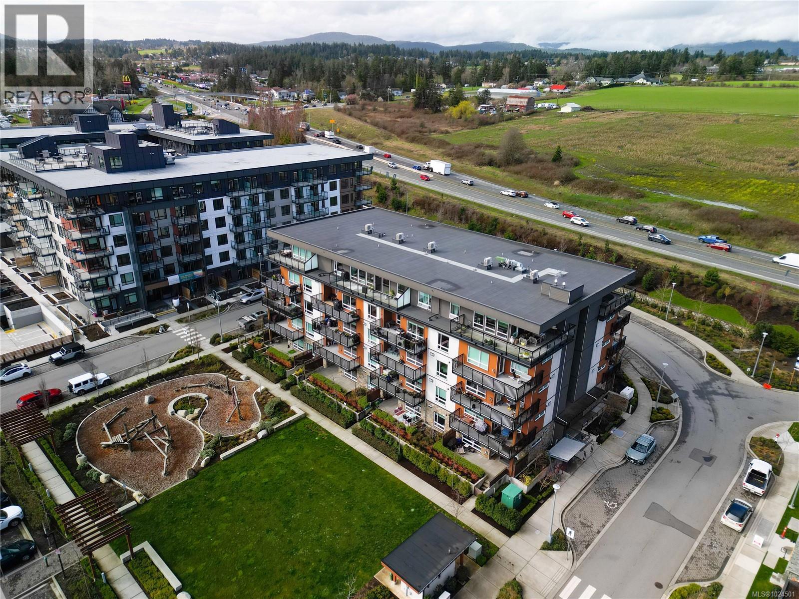 402 2500 Hackett Cres, Central Saanich