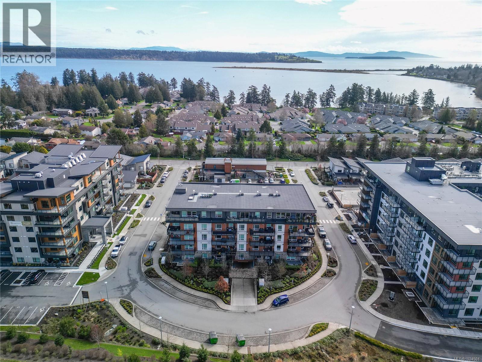 402 2500 Hackett Cres, Central Saanich