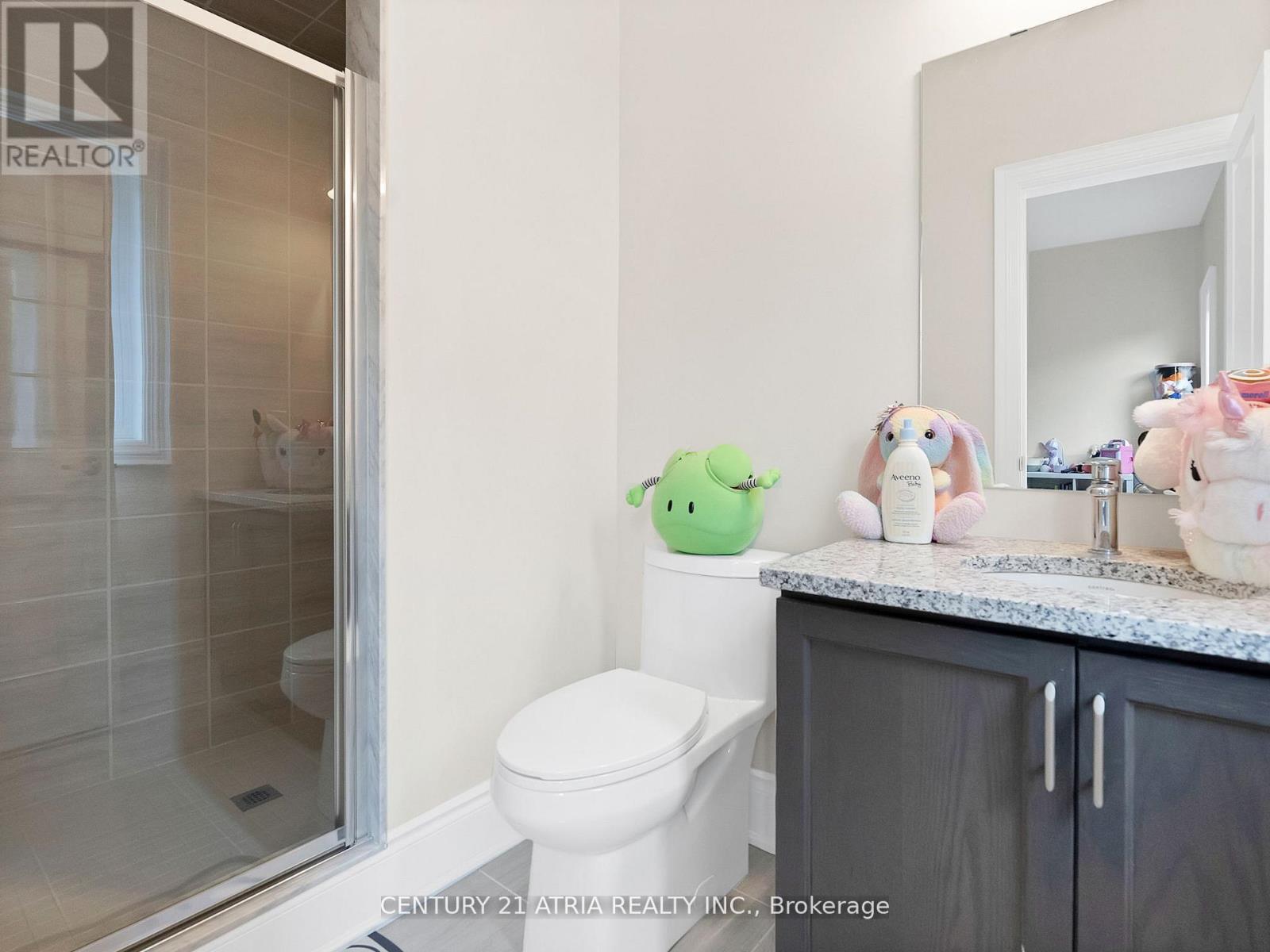 12 MACDONALD COURT - 21