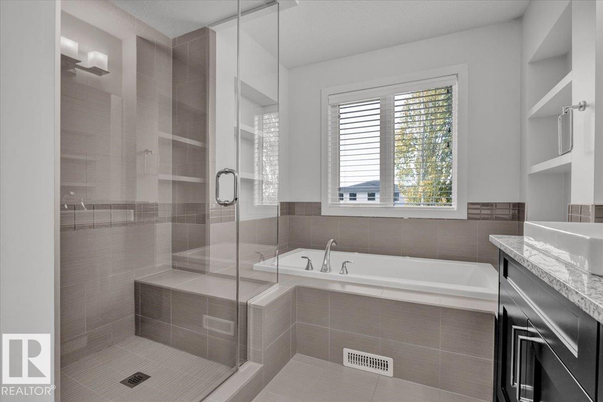 7142 MAY CR NW, Edmonton