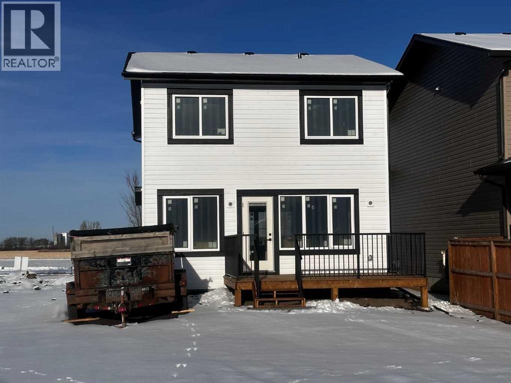 80 Oxford Boulevard, Penhold