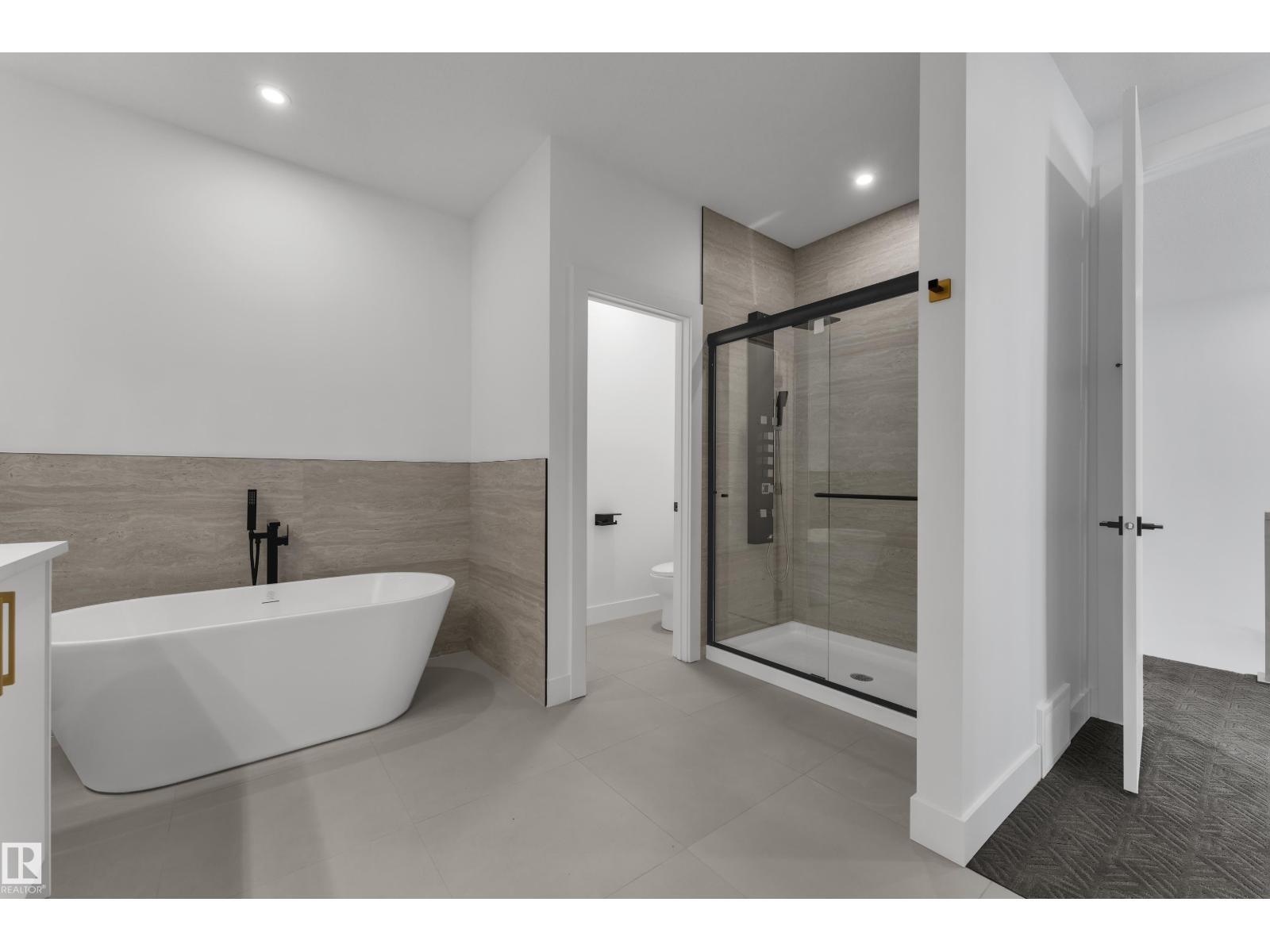 752 ASTORIA WY, Devon