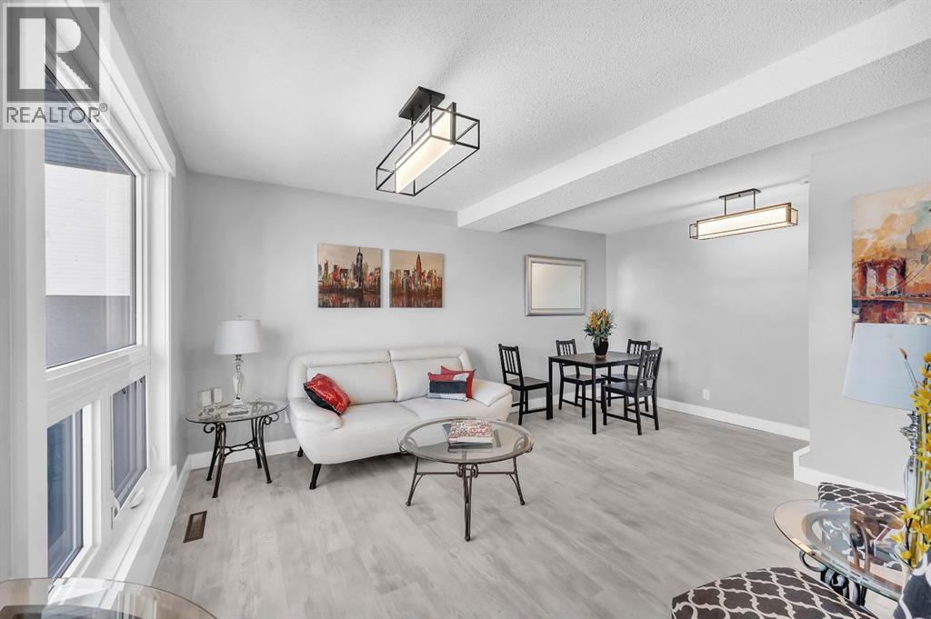 Single Family House for Sale in    Street NW Thorncliffe Calgary 