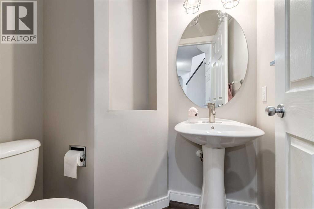 Single Family House for Sale in  Tuscany Drive NW Tuscany Calgary 