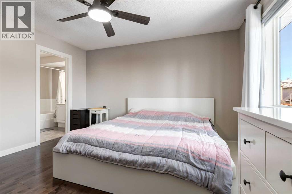 Single Family House for Sale in  Tuscany Drive NW Tuscany Calgary 