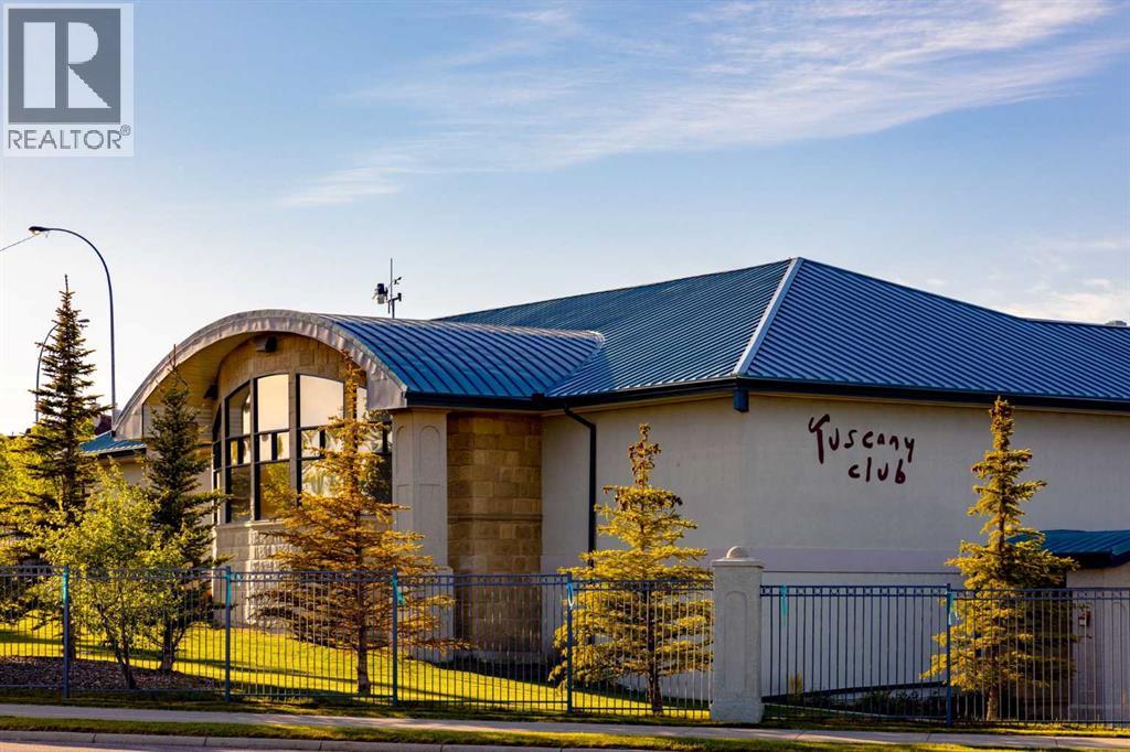 Single Family House for Sale in  Tuscany Drive NW Tuscany Calgary 