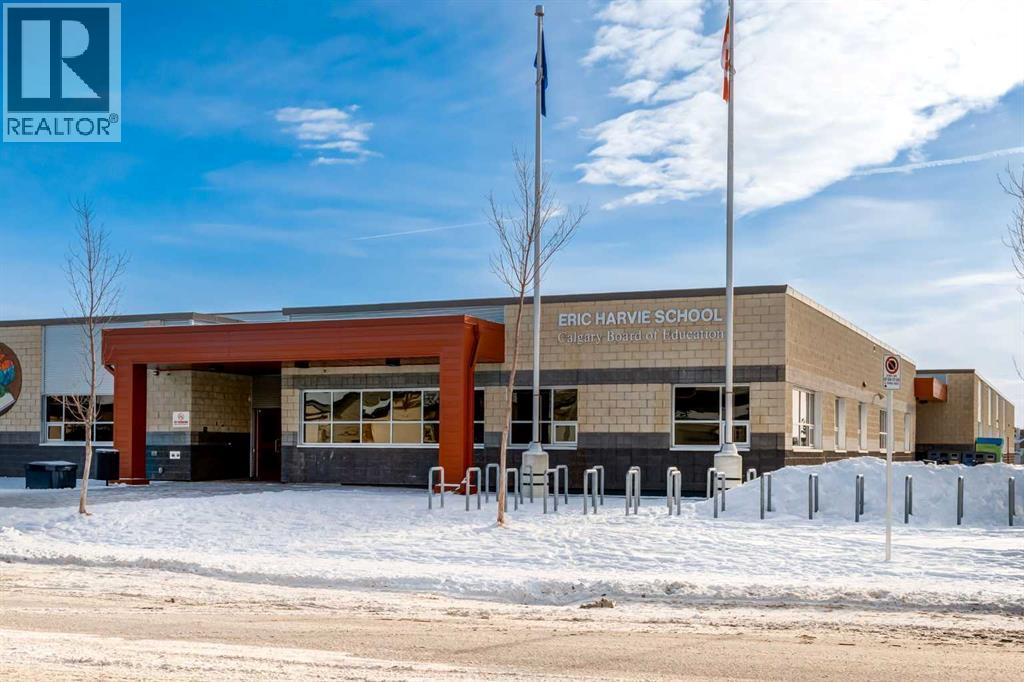 Single Family House for Sale in  Tuscany Drive NW Tuscany Calgary 