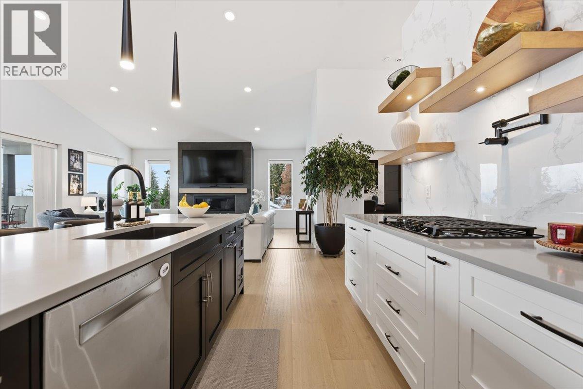 3410 Lakeshore Road NE, Salmon Arm