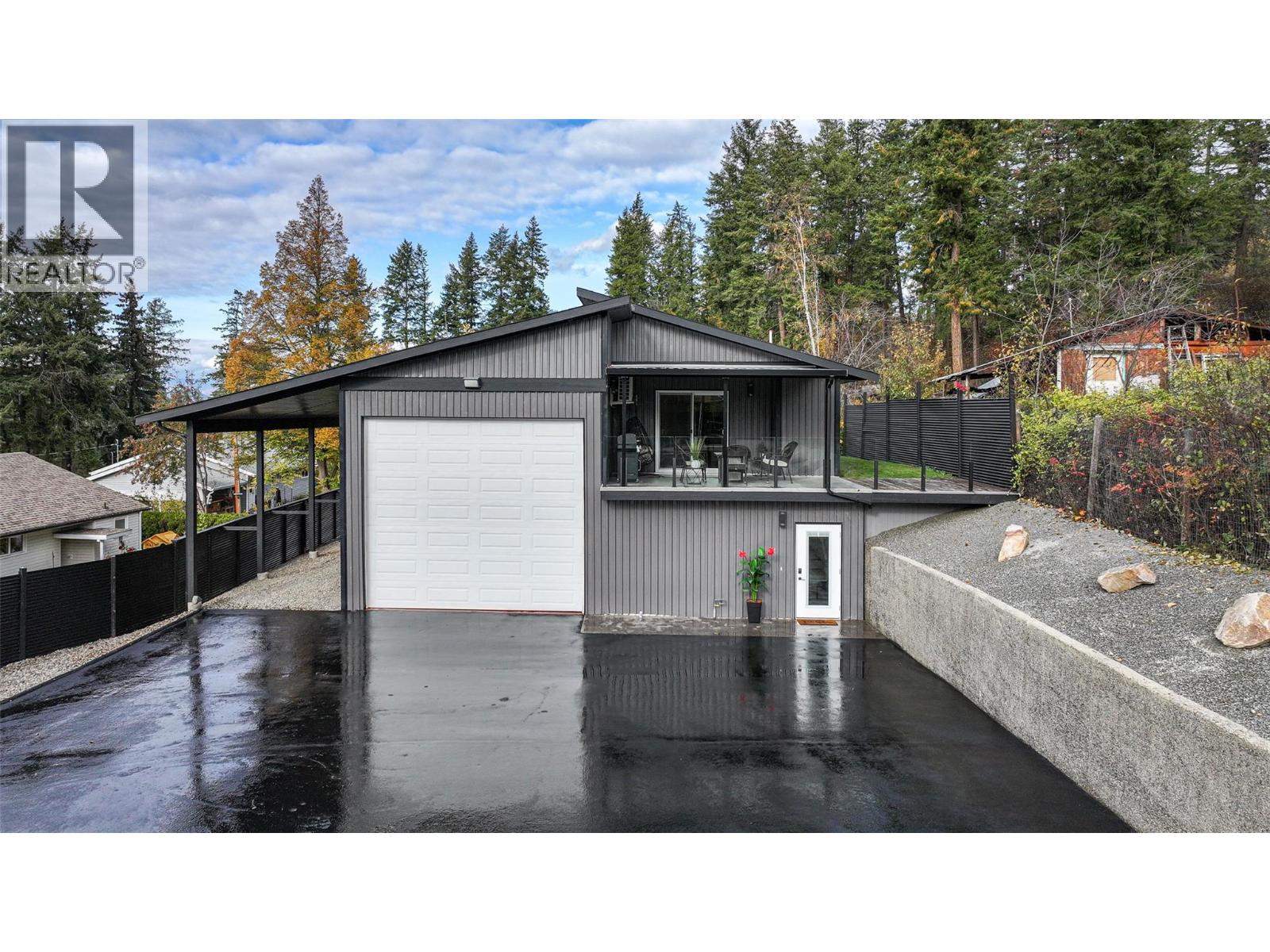 3410 Lakeshore Road NE, Salmon Arm