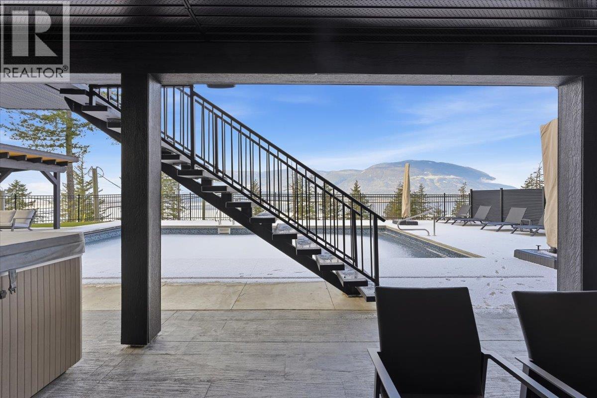 3410 Lakeshore Road NE, Salmon Arm