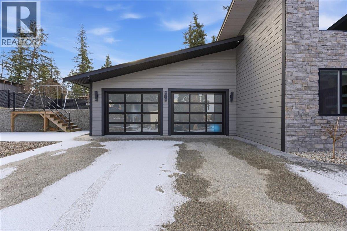 3410 Lakeshore Road NE, Salmon Arm