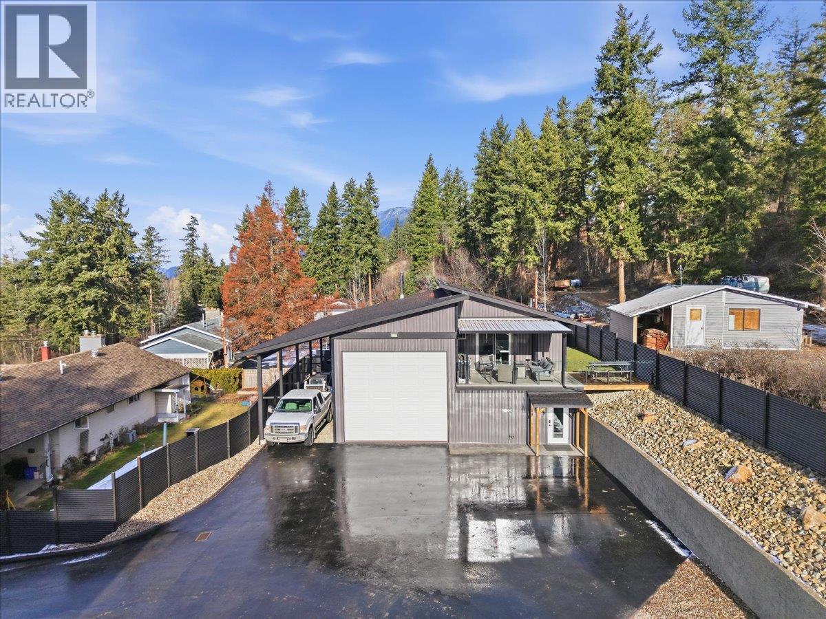 3410 Lakeshore Road NE, Salmon Arm