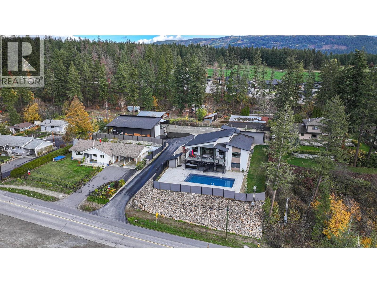 3410 Lakeshore Road NE, Salmon Arm