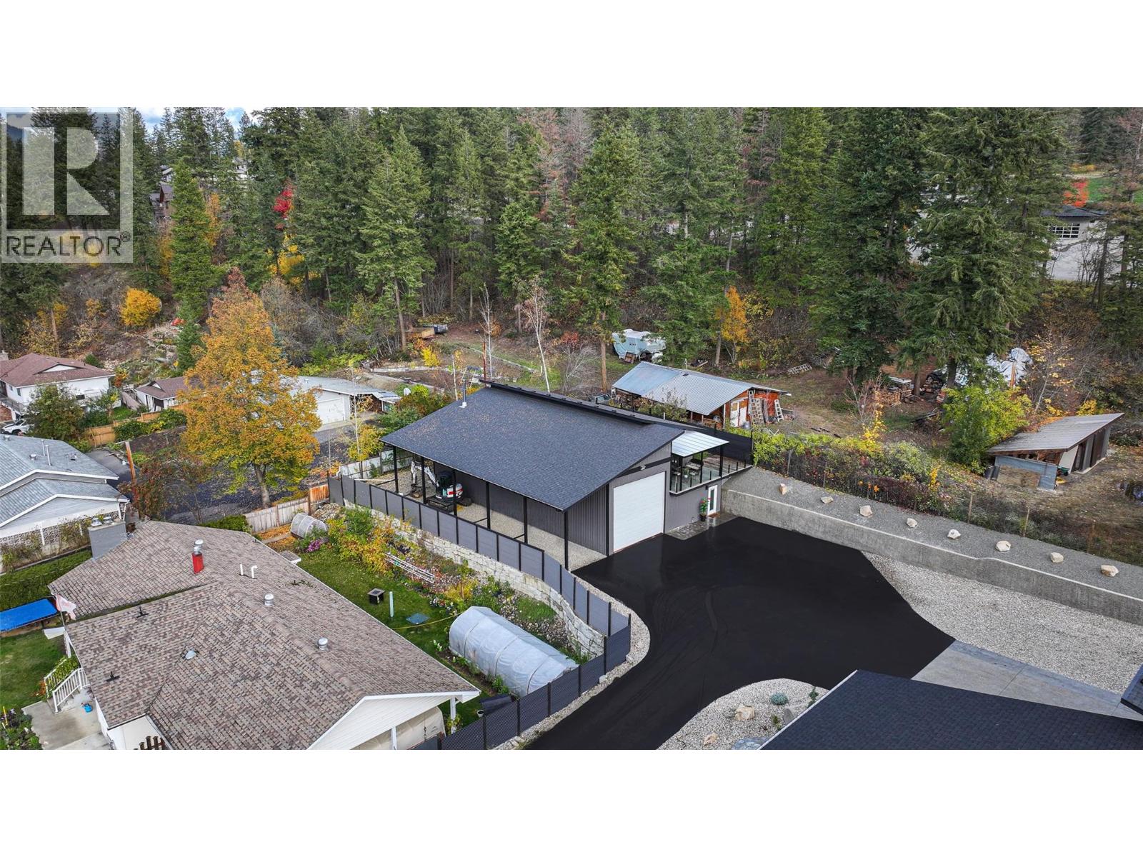 3410 Lakeshore Road NE, Salmon Arm