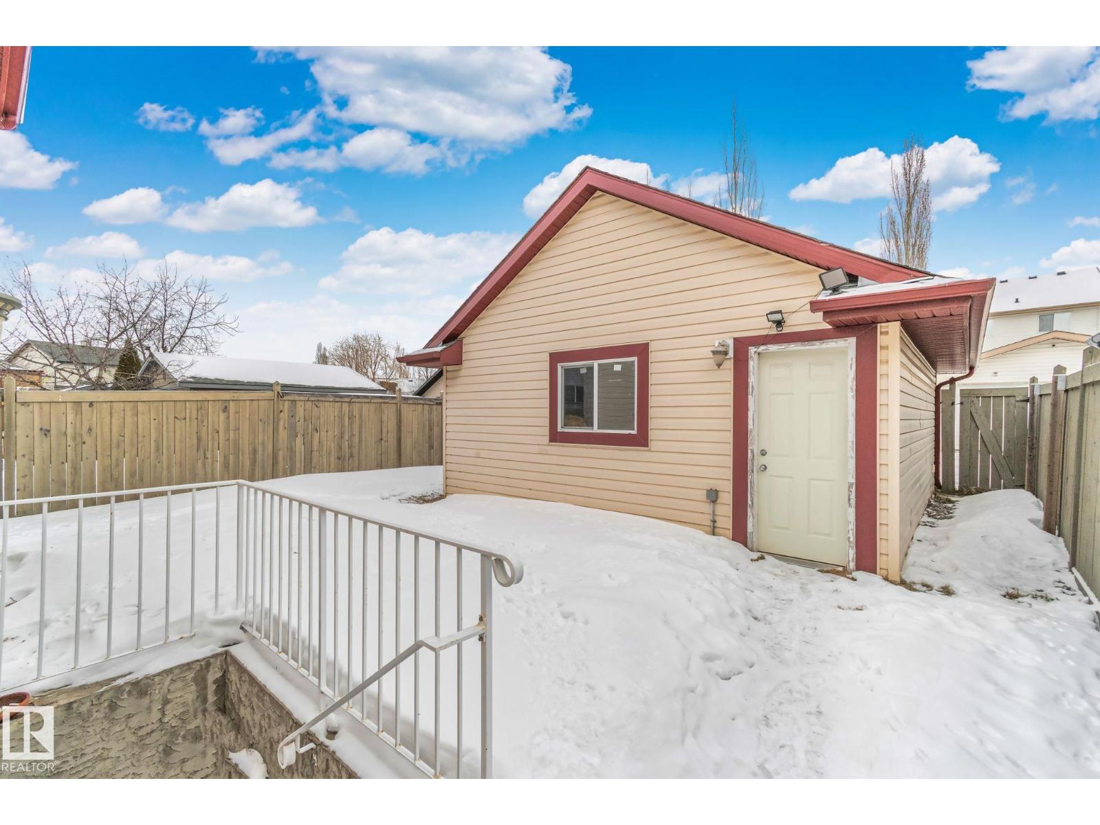 
          613 83 Street SW
            <br/>
            <span>Edmonton</span>
            , 
            <span>AB</span>
             <span>T6X1L6</span>
         - Photo 12